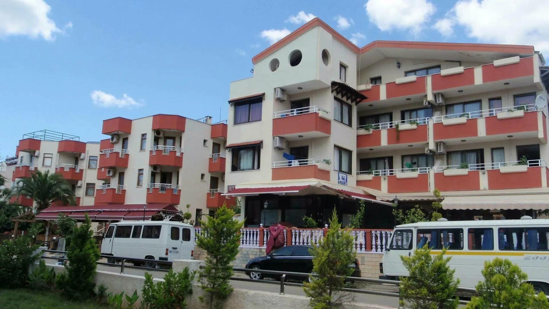 Aloe Apart Hotel 马尔马里斯